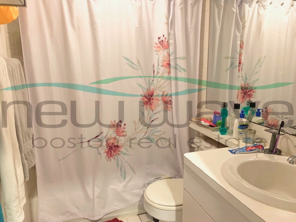 1742 Washington St, South End