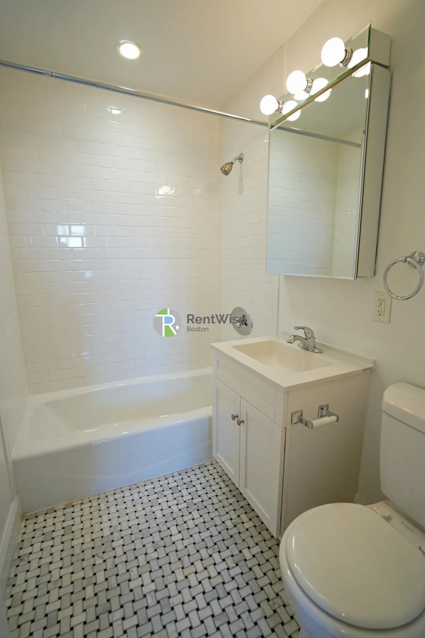 60 Brattle St, West Cambridge