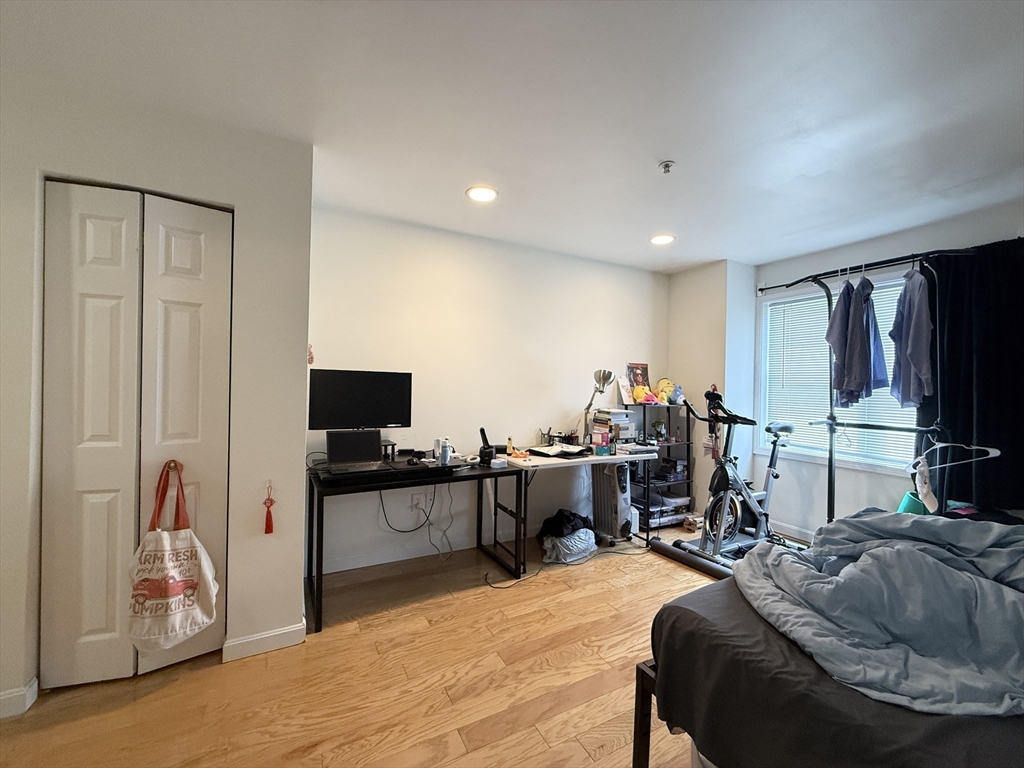 660 Cambridge St, East Cambridge