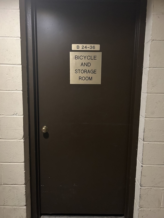 1321 Worcester Rd, Framingham