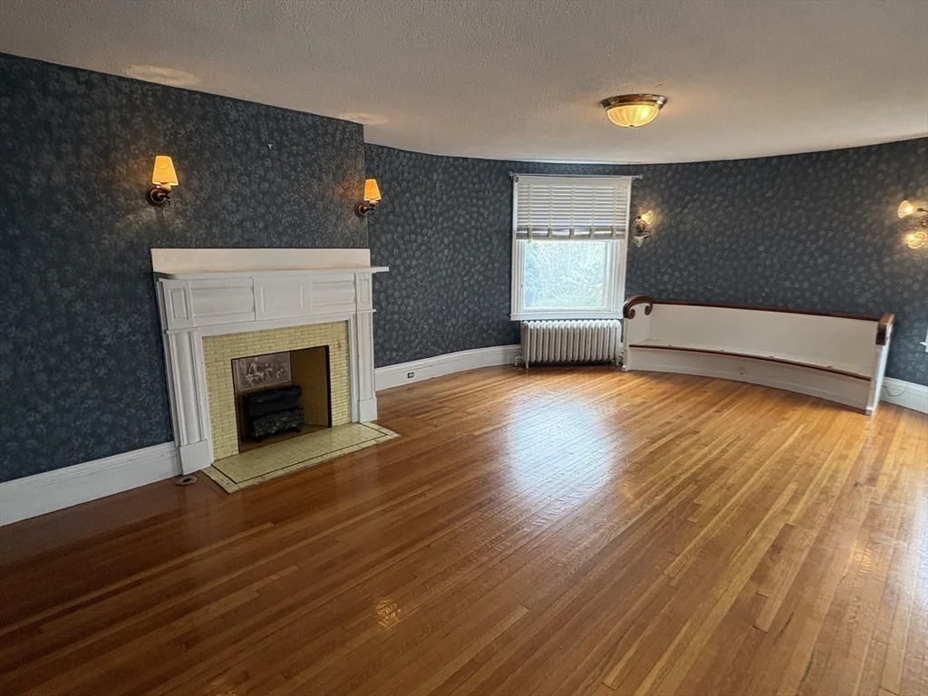 200 Washington St, Brighton