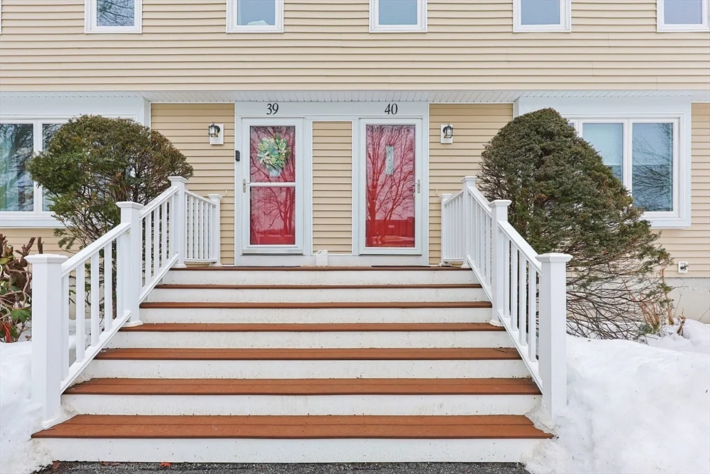 835 Mount Hope St, North Attleboro