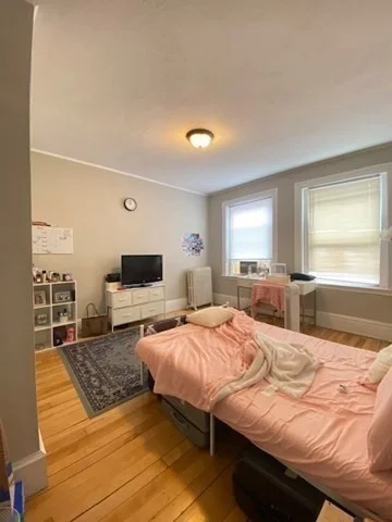 10 Glenville Ave, Allston