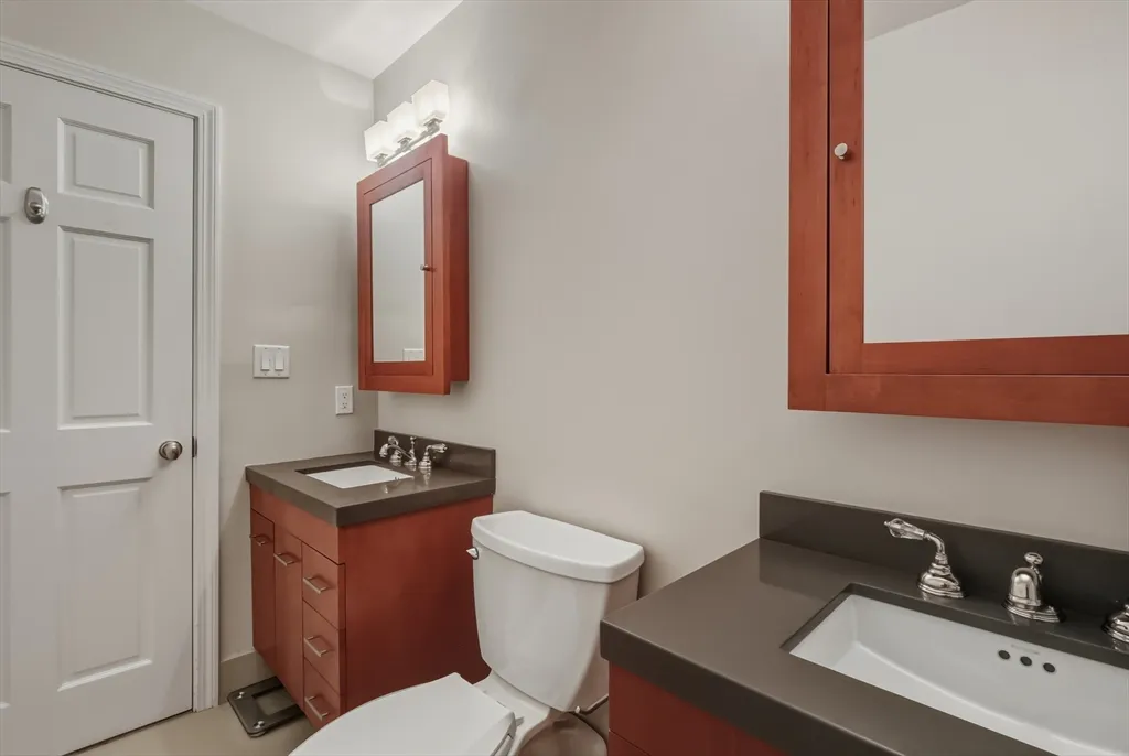 350 North, North End