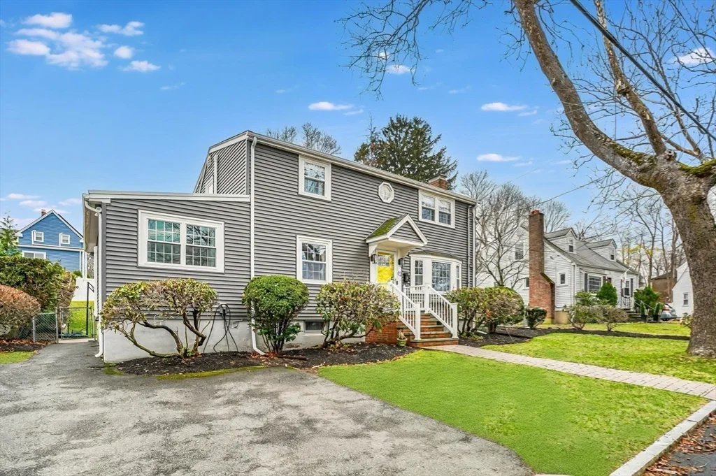 62 Sycamore Rd, Melrose