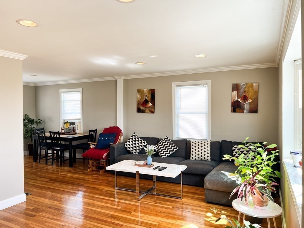 104 Forest, Arlington