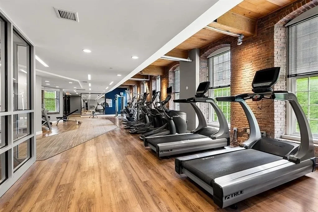 130 John St, Downtown