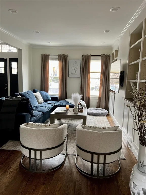 397 E 5th St, South Boston