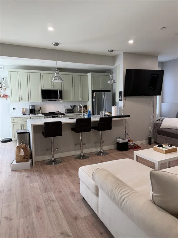 415 East 7th, South Boston