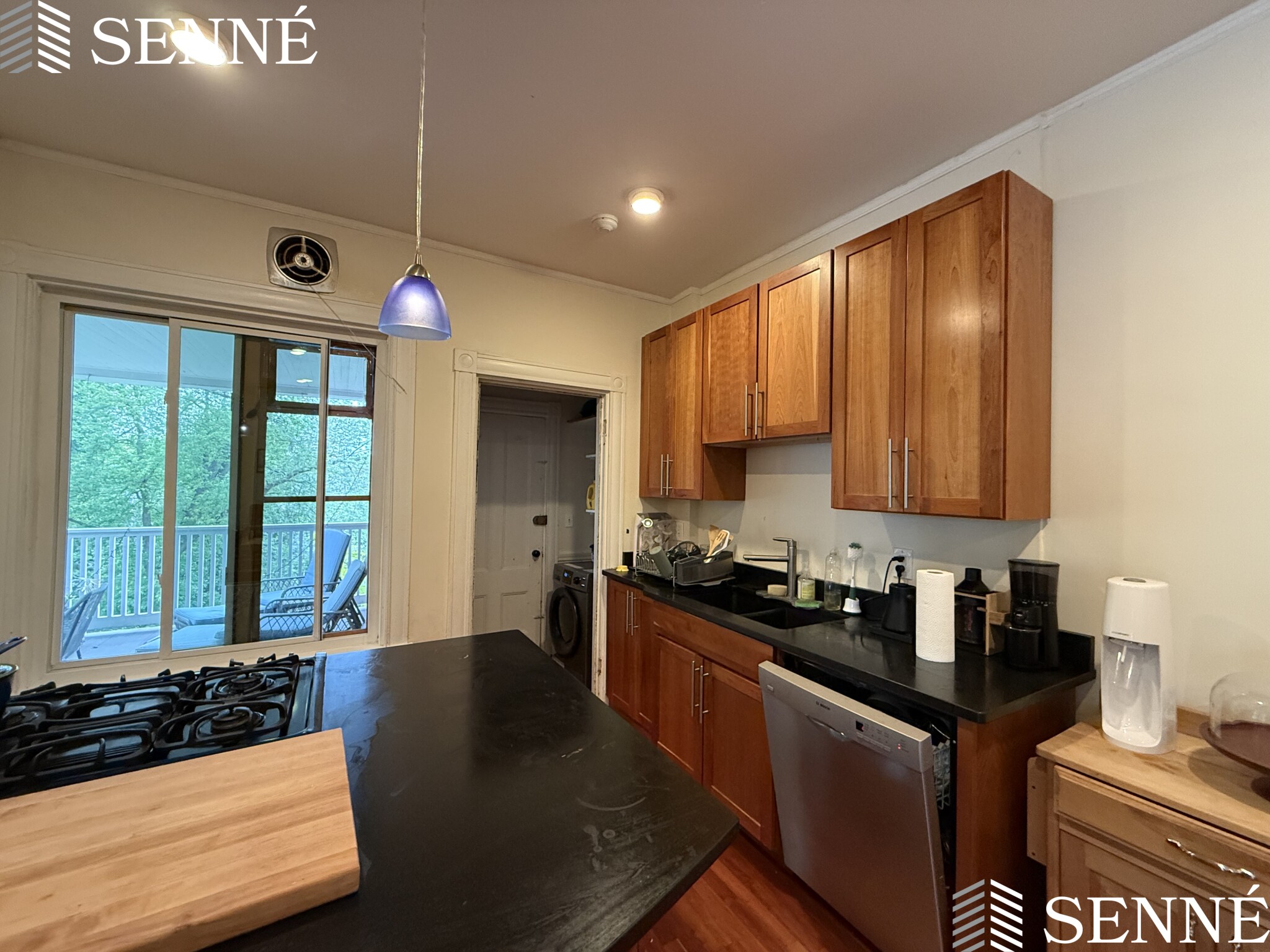 67 Highland Ave, Mid Cambridge