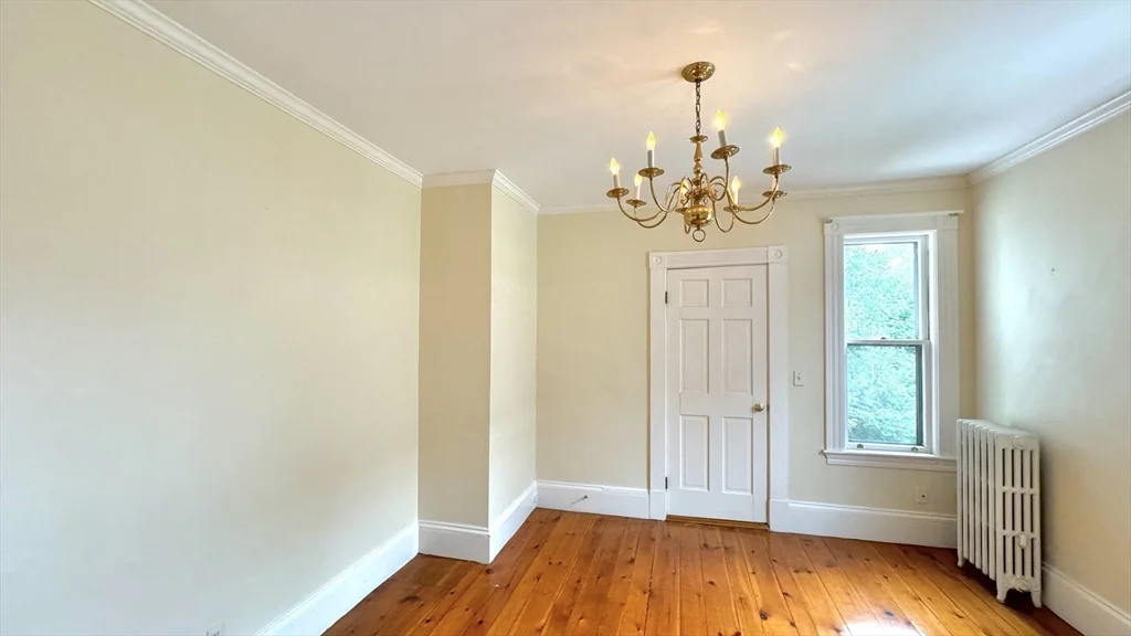 36 Pond St, Marblehead