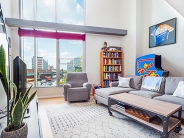 1 Earhart, East Cambridge