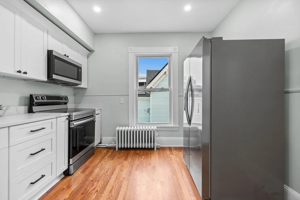 48 Hamilton Ave, Lynn