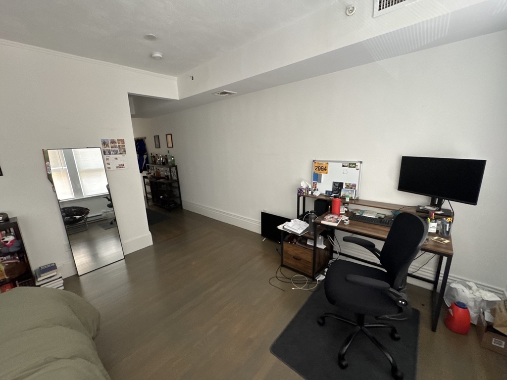 1406 Beacon St, Corey Hill