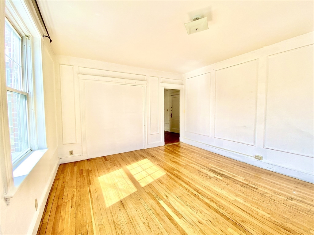 74 Babcock St, Coolidge Corner