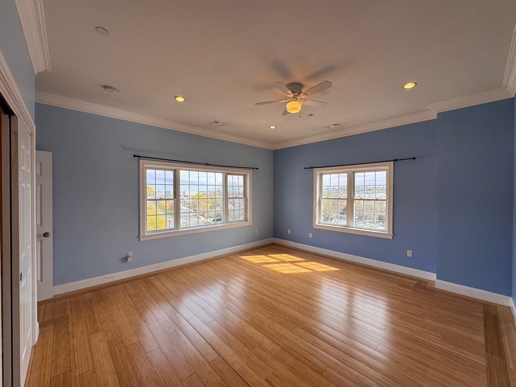 473 Revere Beach Pkwy, Revere