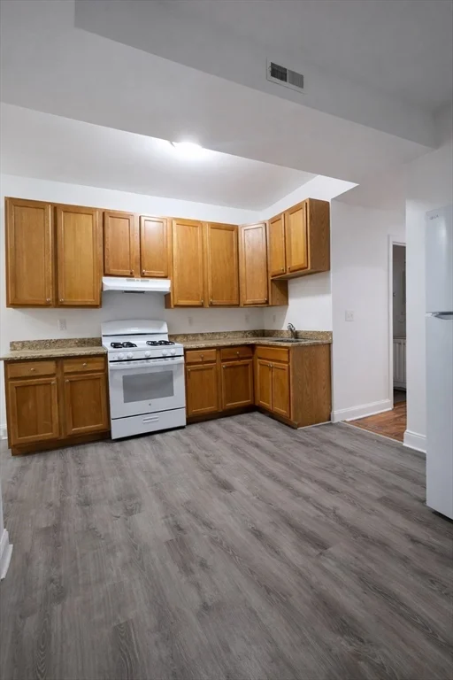 138 Chestnut, Chelsea