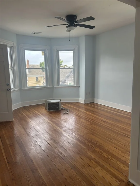 188 Thompson, South End