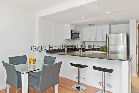 295 Harvard St, Mid-Cambridge