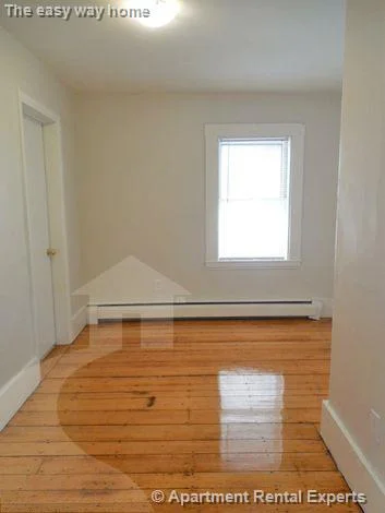 10 Smith Ave, Ward Two