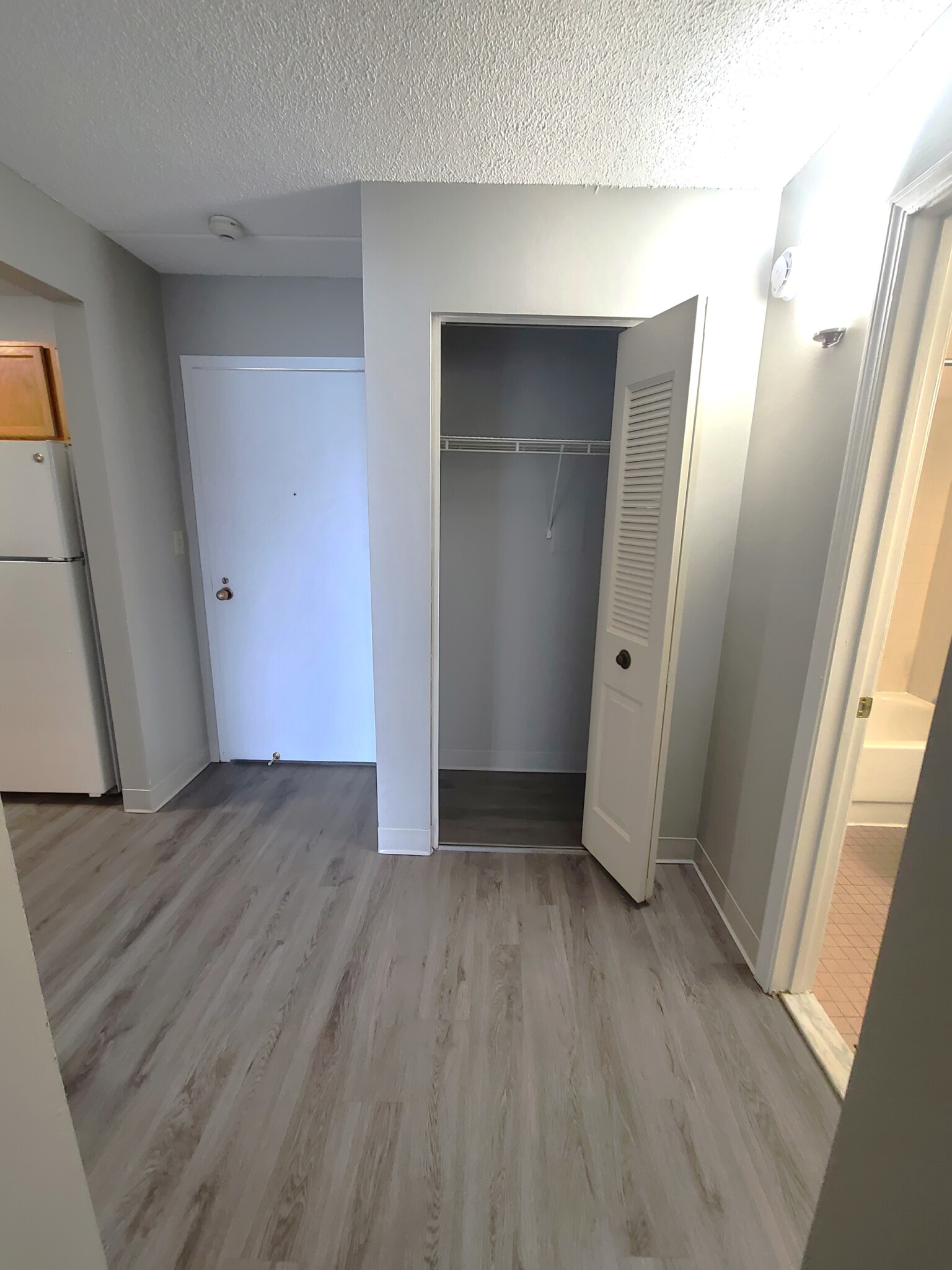 100 Ocean View Dr, Dorchester