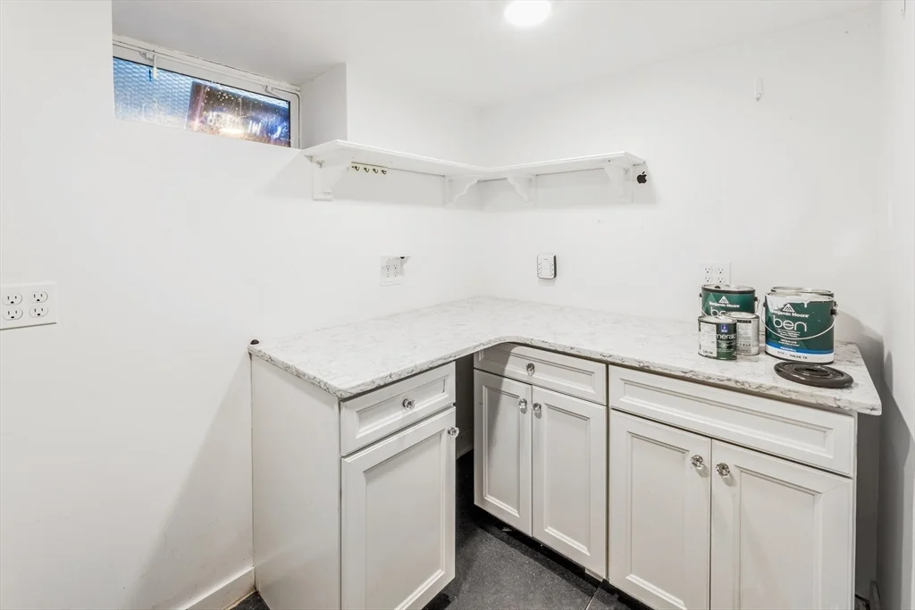 59 Crest St, West Roxbury