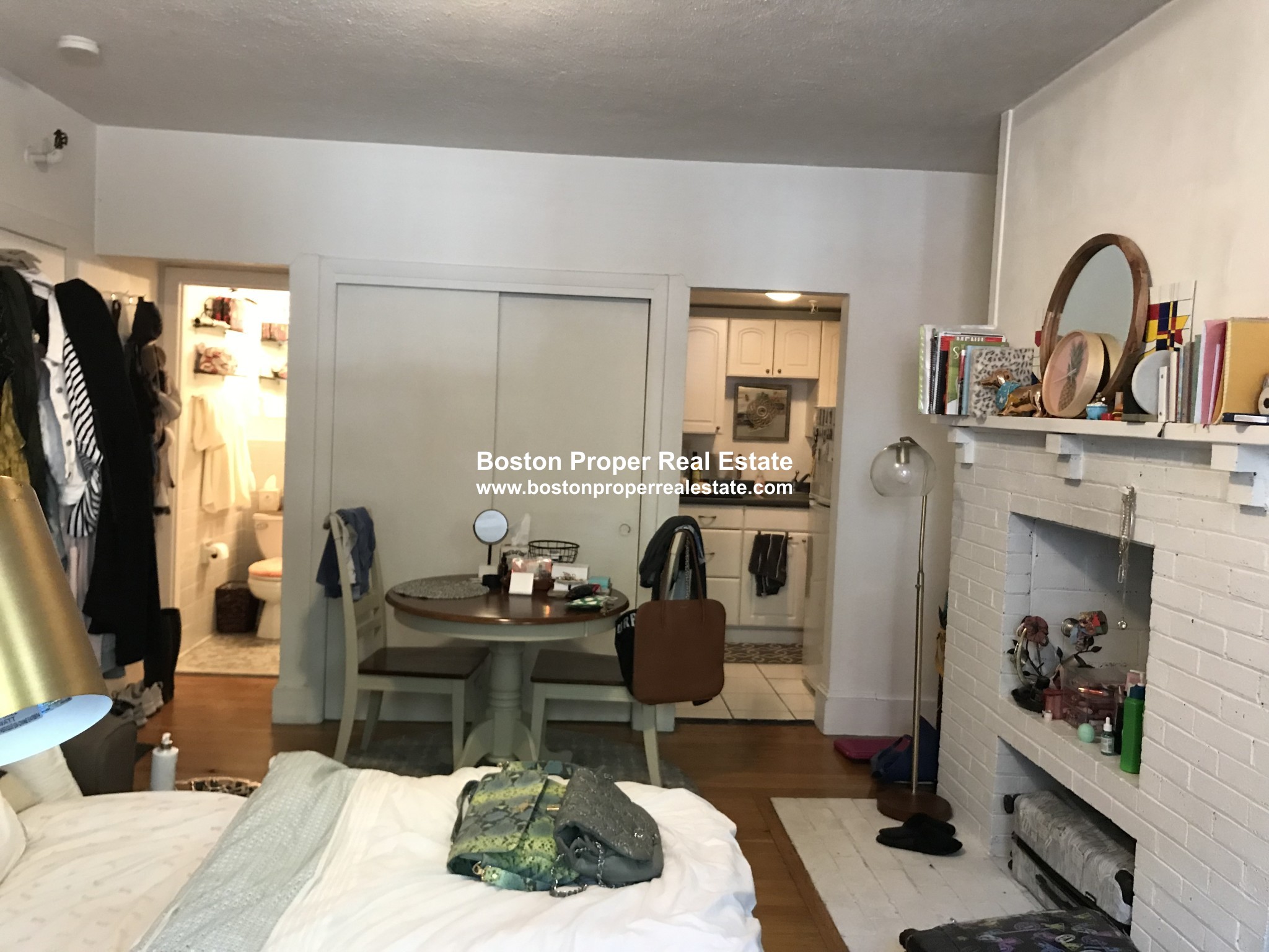 289 Newbury St, Back Bay