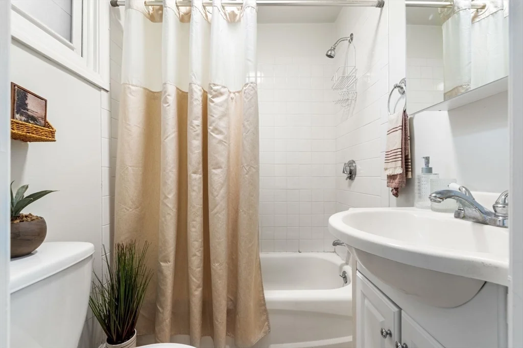 377 Dorchester St, South Boston