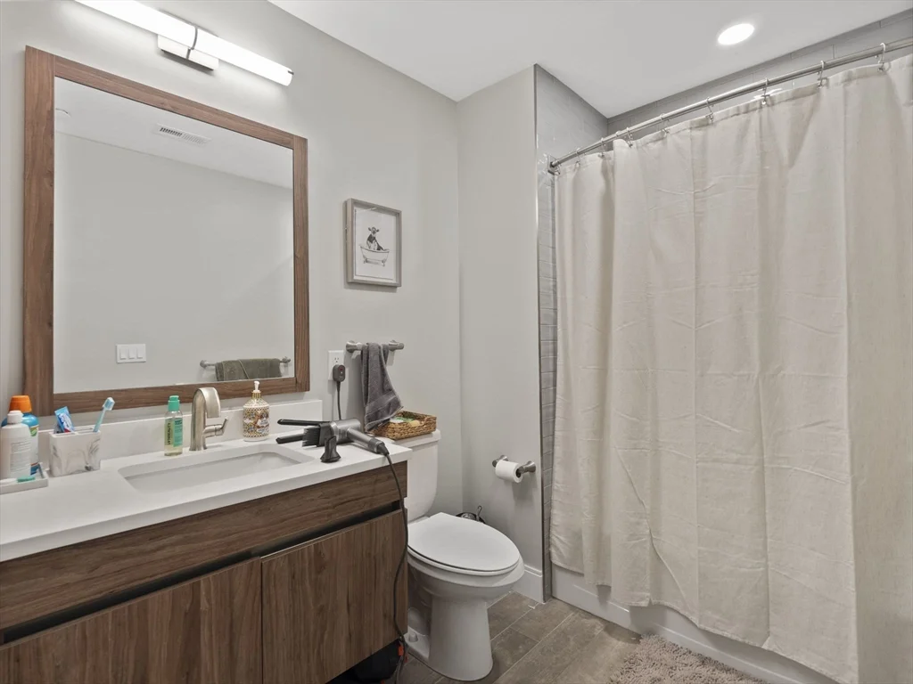 9 Central St, Spring Hill