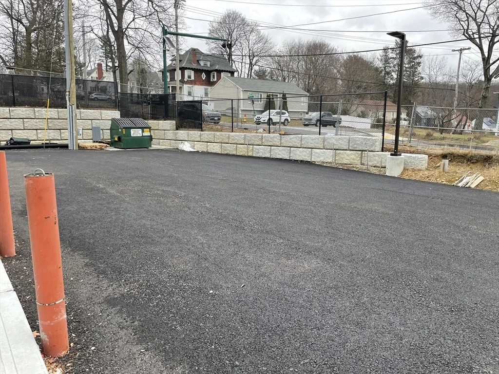 1 Brattle St, North Worcester