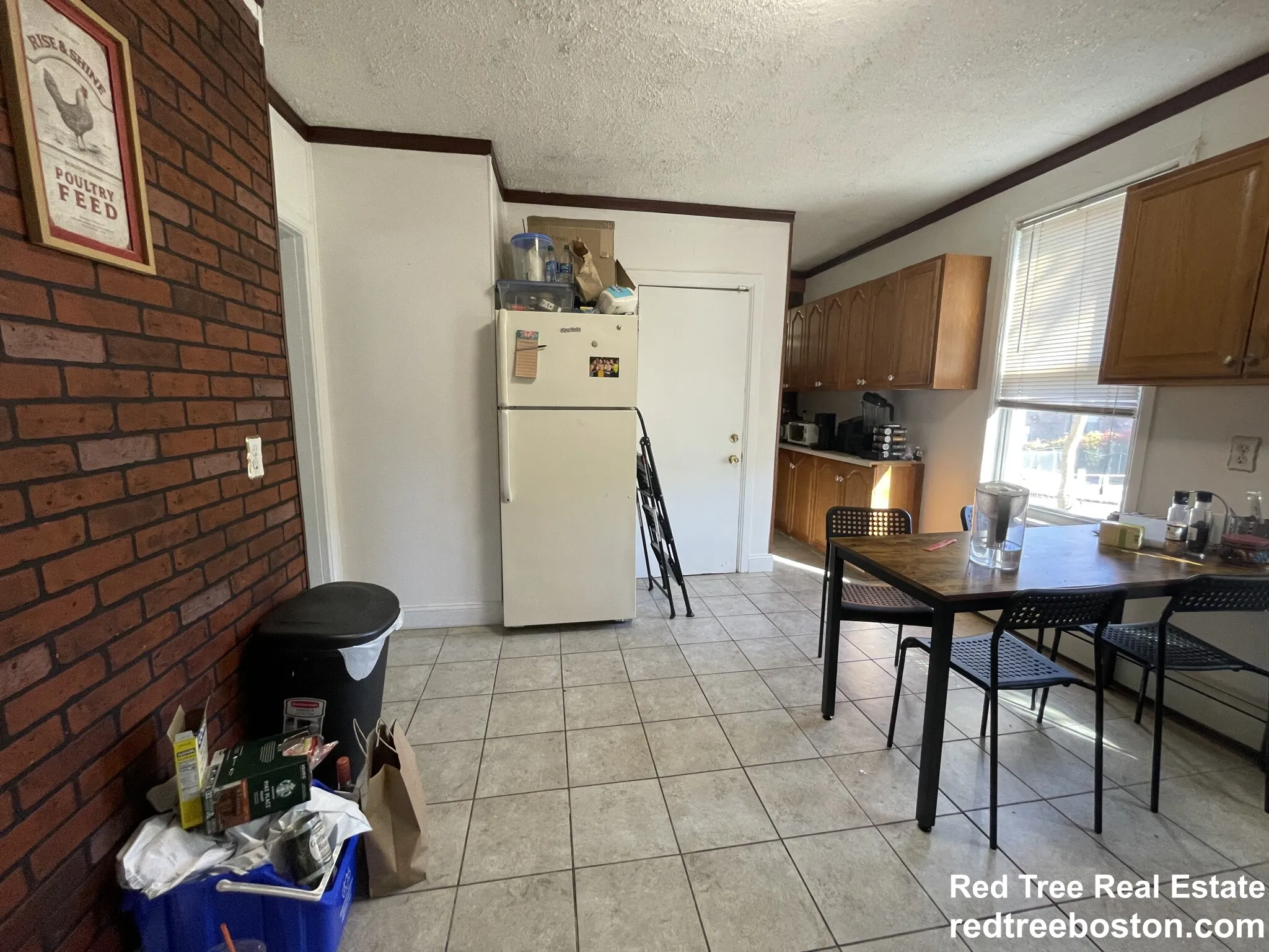 205 Hillside St, Mission Hill