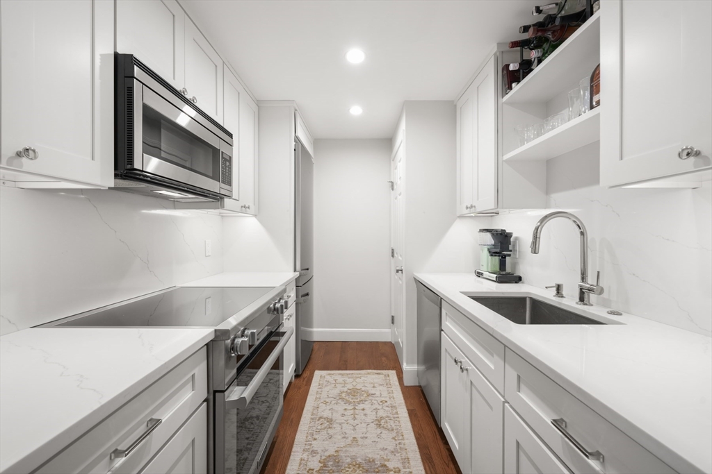 403 Marlborough St, Back Bay