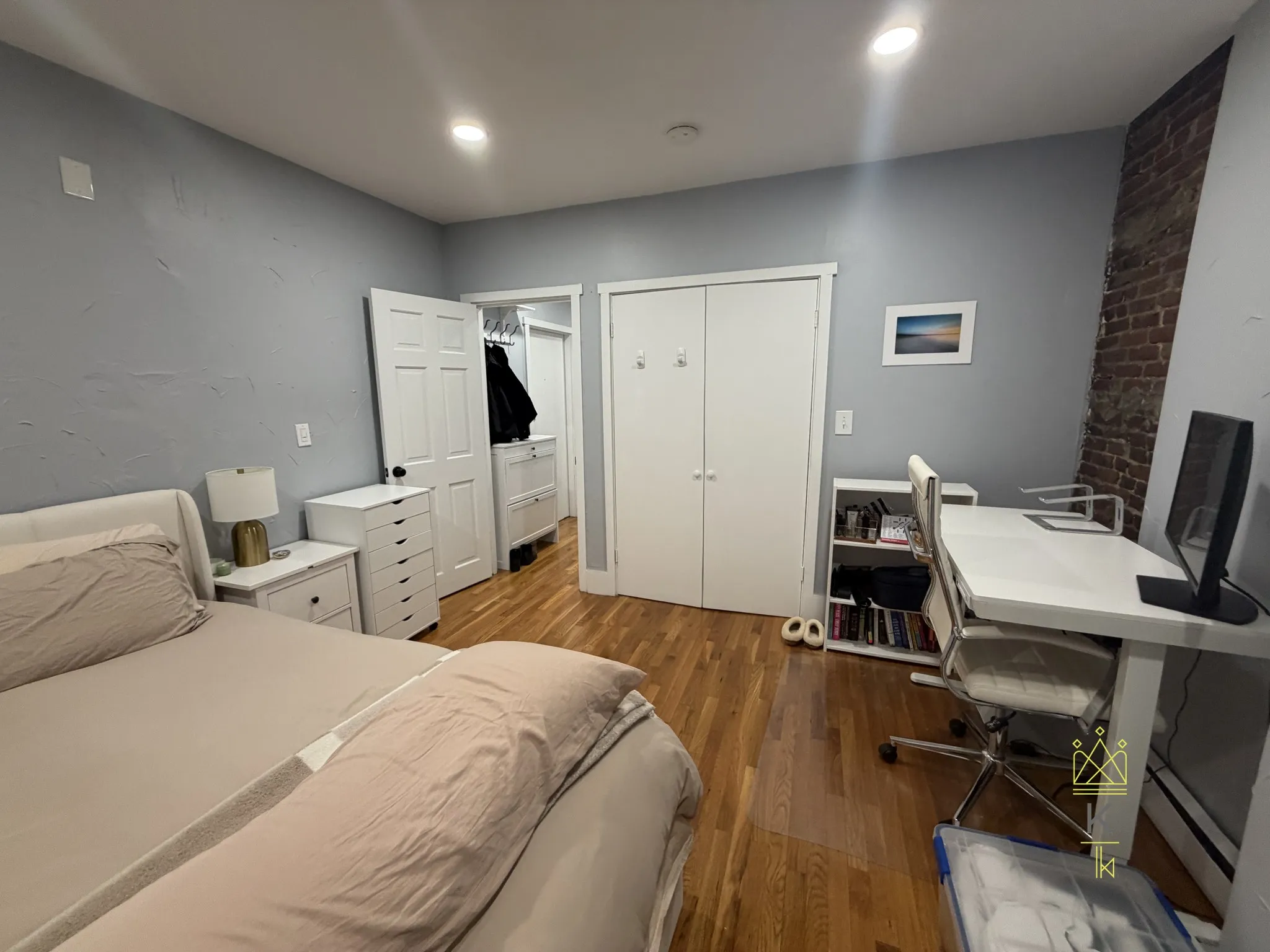 39 Irving St, Beacon Hill
