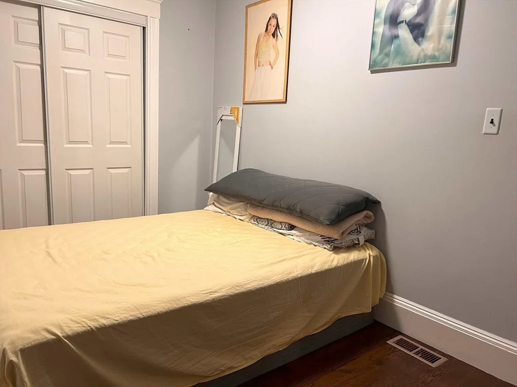 25 Rowena St, Dorchester