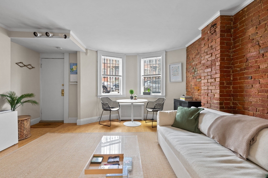 15 Dartmouth St, South End