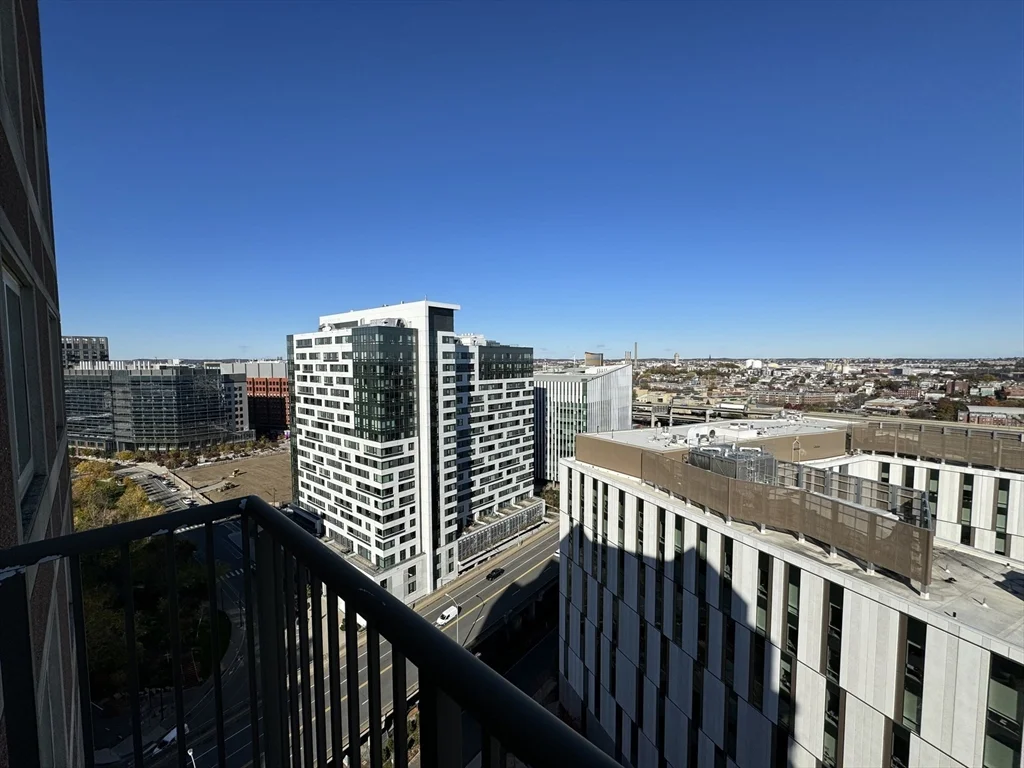 10 Museum Way, East Cambridge