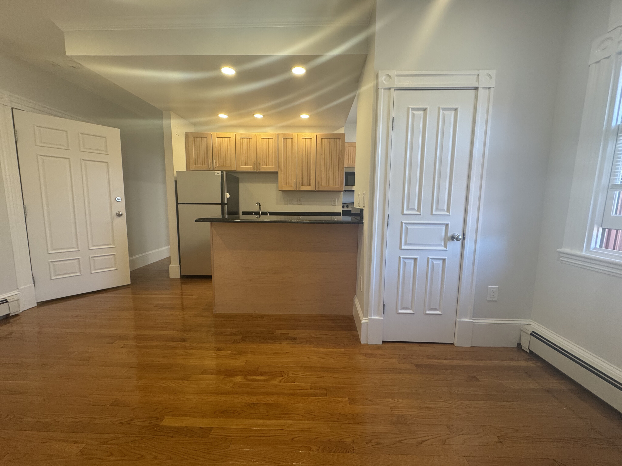 195 Commonwealth Ave, Back Bay