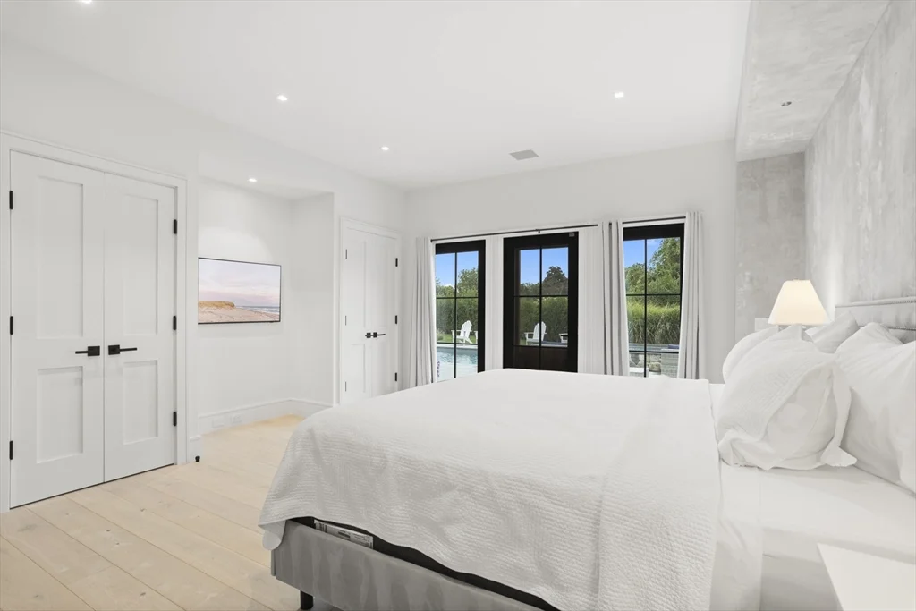 3 Old Mill Ct, Nantucket