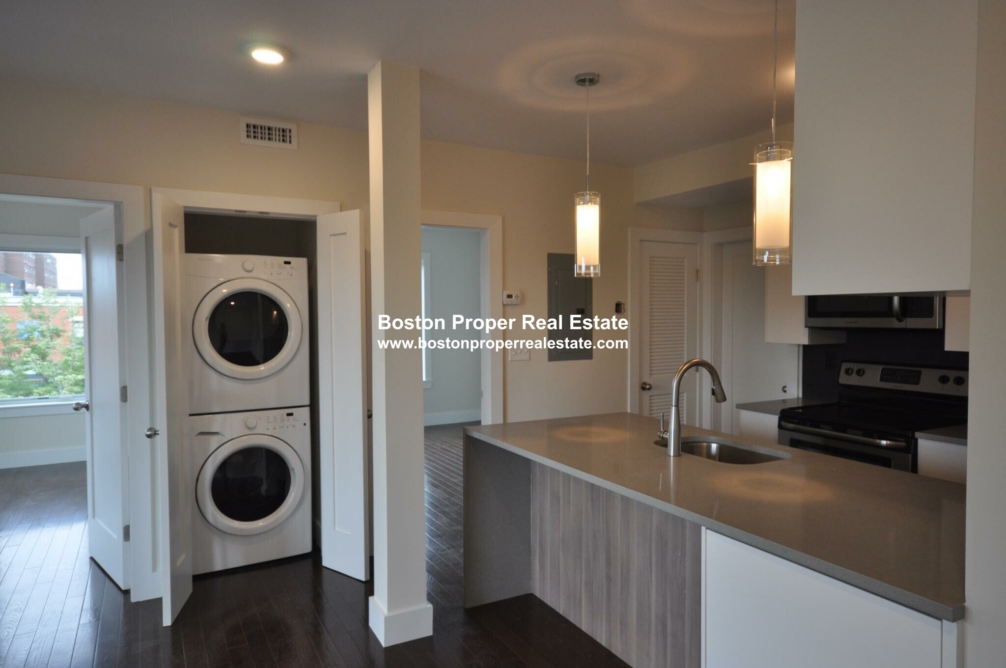 659 Massachusetts Ave, Roxbury