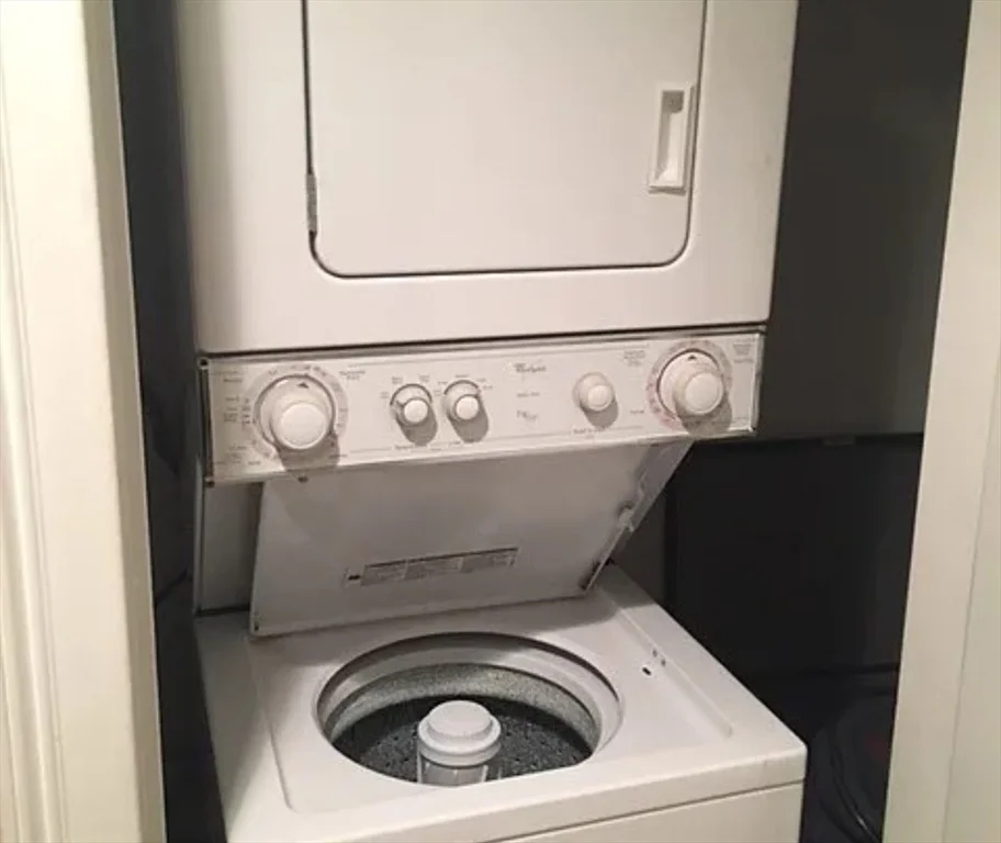 736 East 6th St, South Boston