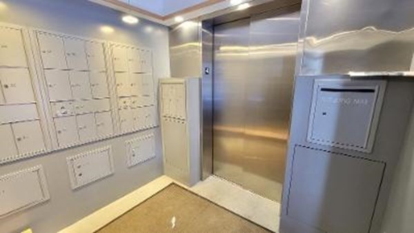 107 South St, Leather District