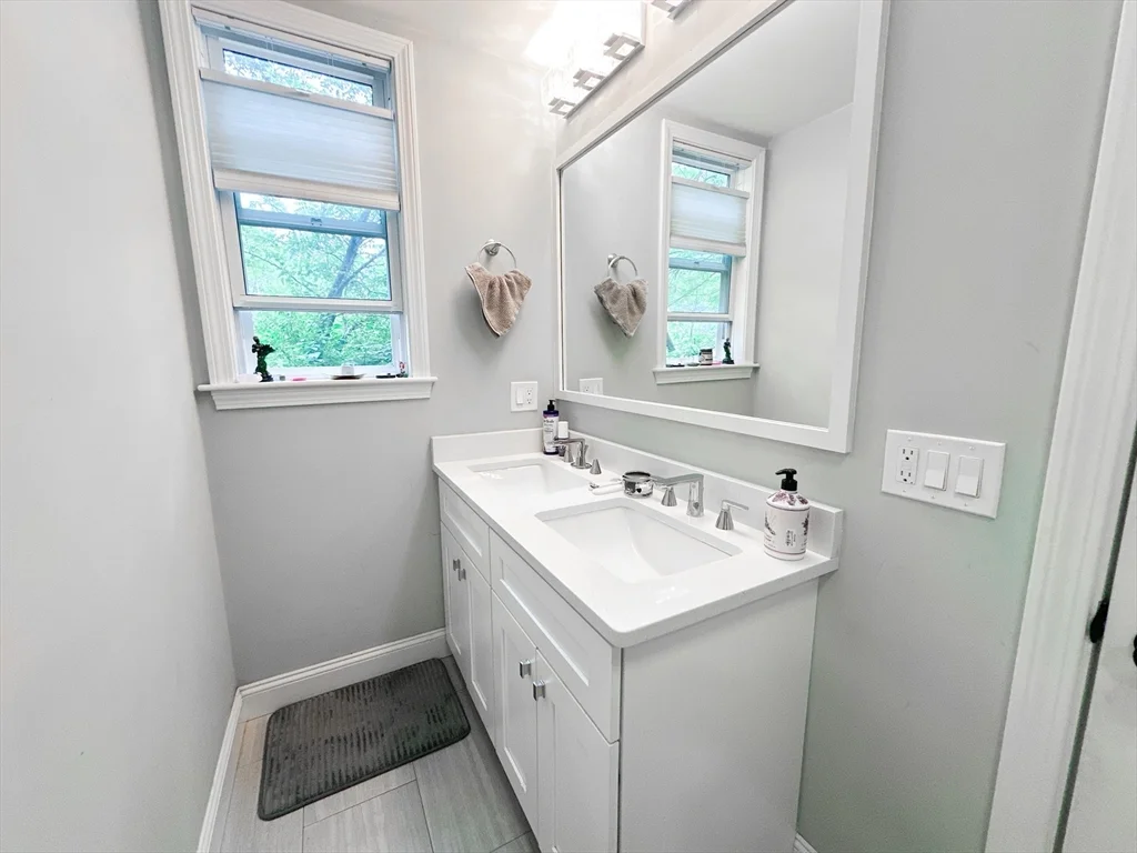 77 Torrey St, Dorchester