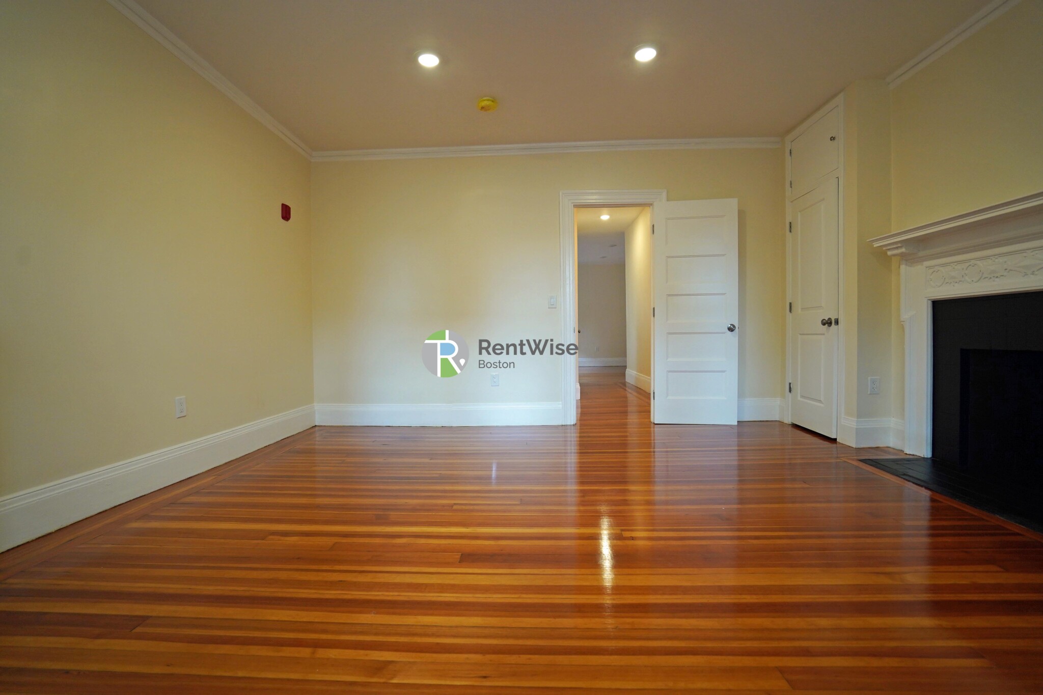 10 Beals St, North Brookline