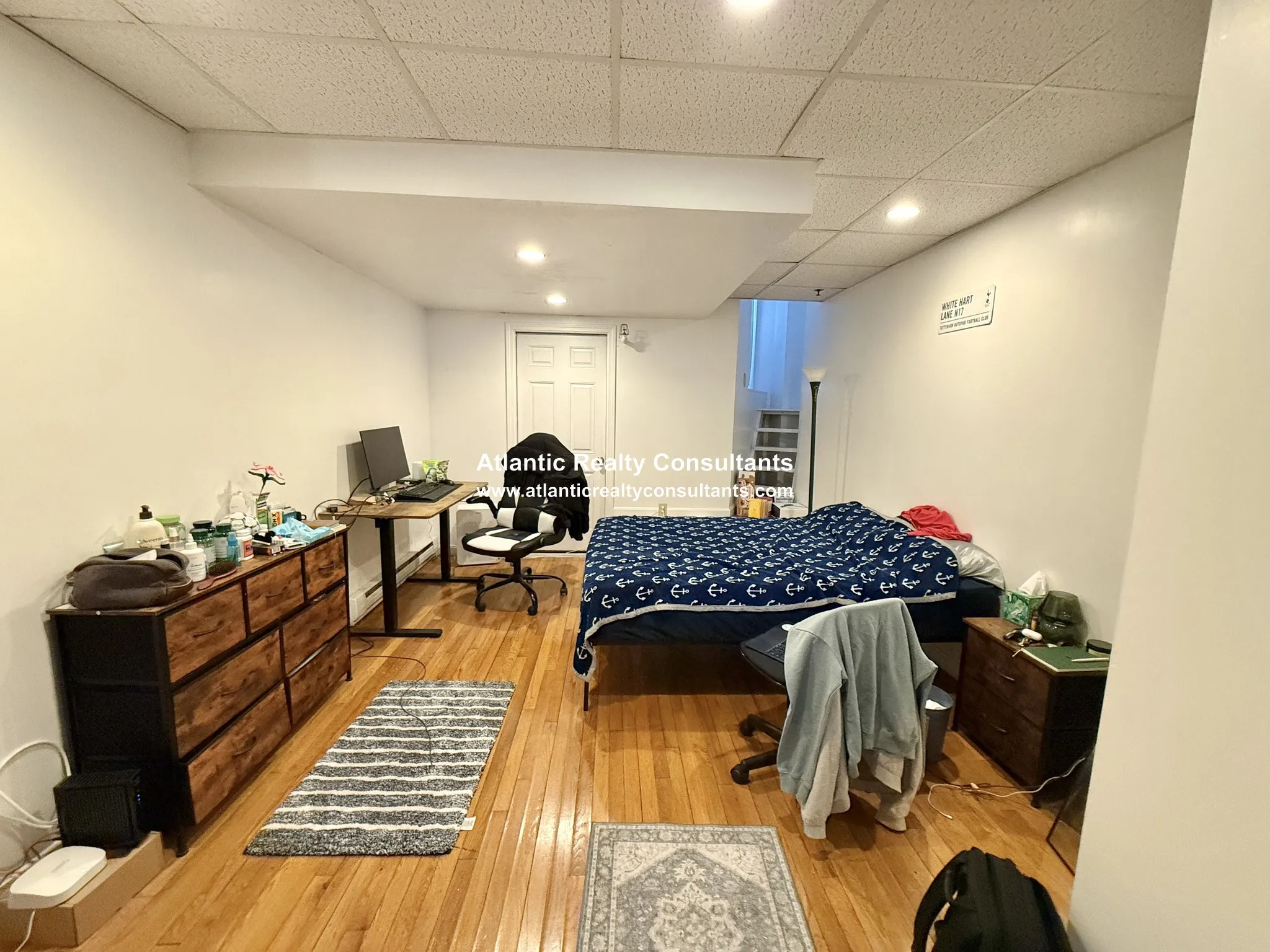 1061 Beacon St, Longwood