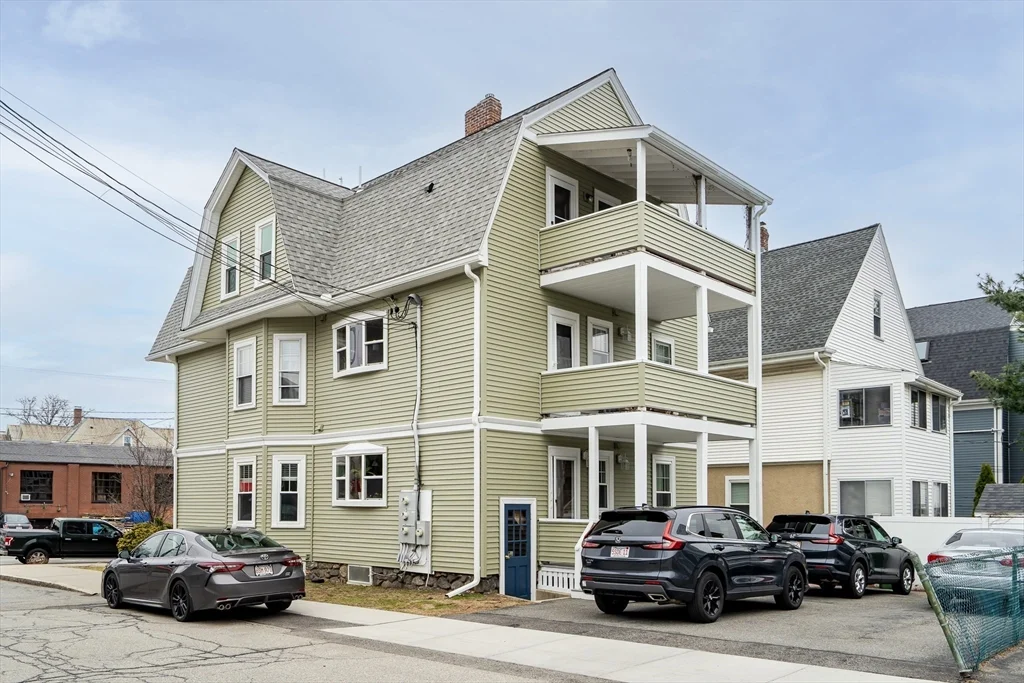 266 Belmont St, Watertown