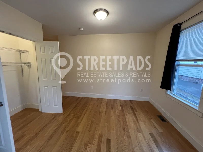 35 Pratt St, Allston