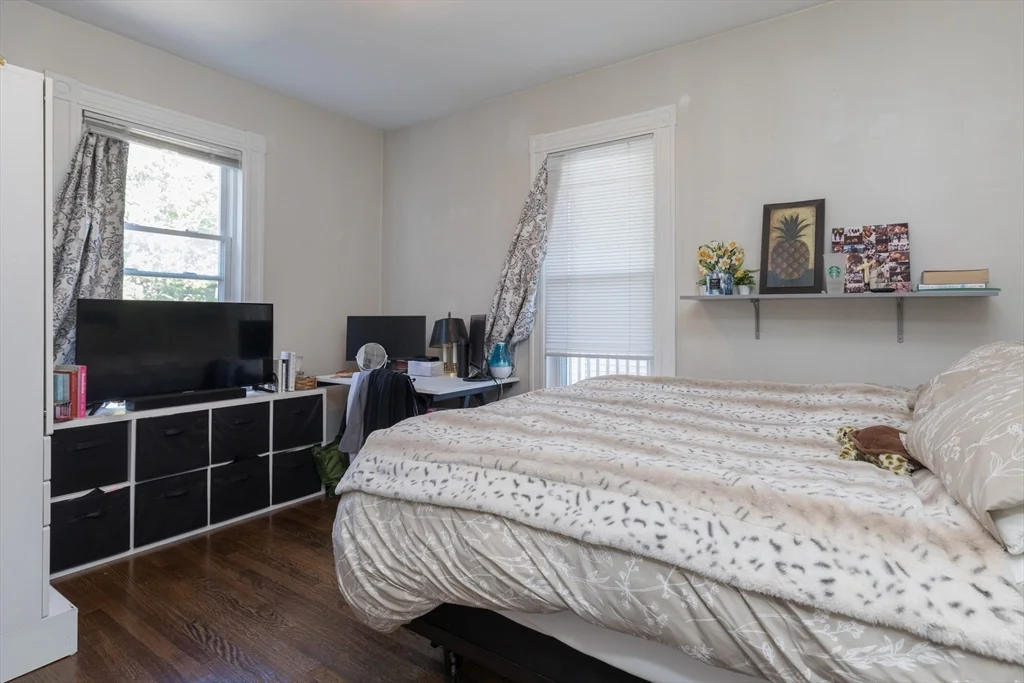 420 E 6th, South Boston