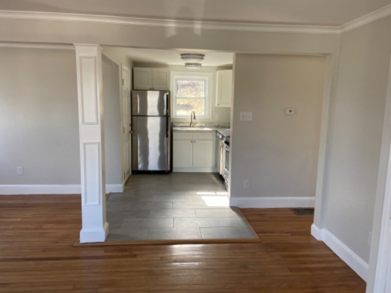 10 Bateman St, Roslindale