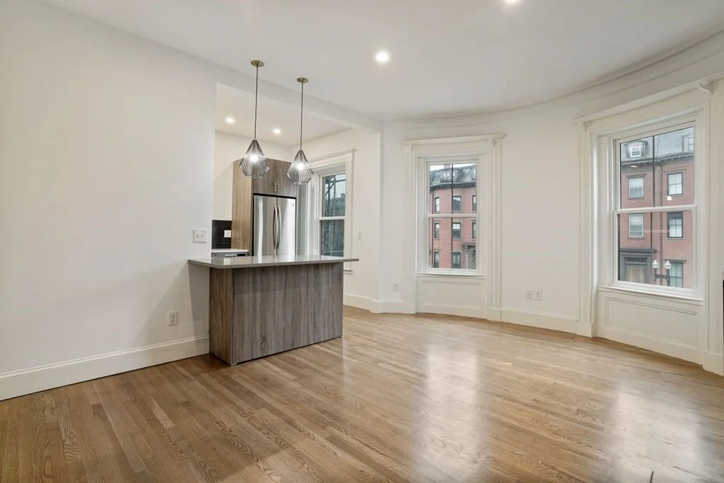 512 Massachusetts Ave, South End