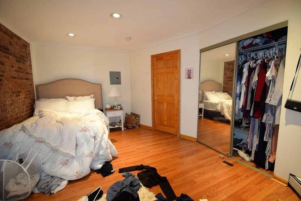 1689 Beacon St, Aspinwall Hill